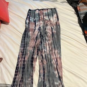 Earthbound flare pants. Size L. Tye Dye-esque. Worn a few times. Thick wasteland